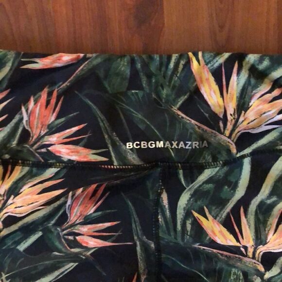 BCBG Floral Hawaiian style exercise leggings size l - Picture 5 of 5